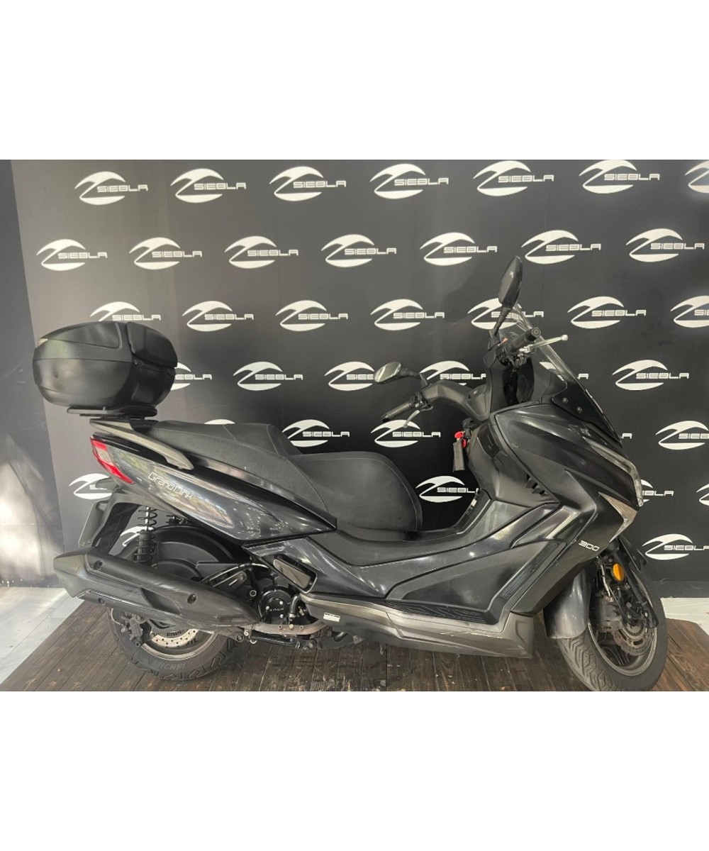 KYMCO Grand Dink 300 2018 | 16,300 km | Grey | €2,699