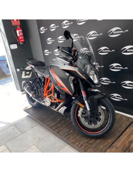 KTM 1290 Super Duke GT | 54,251 km | Orange | €9,199
