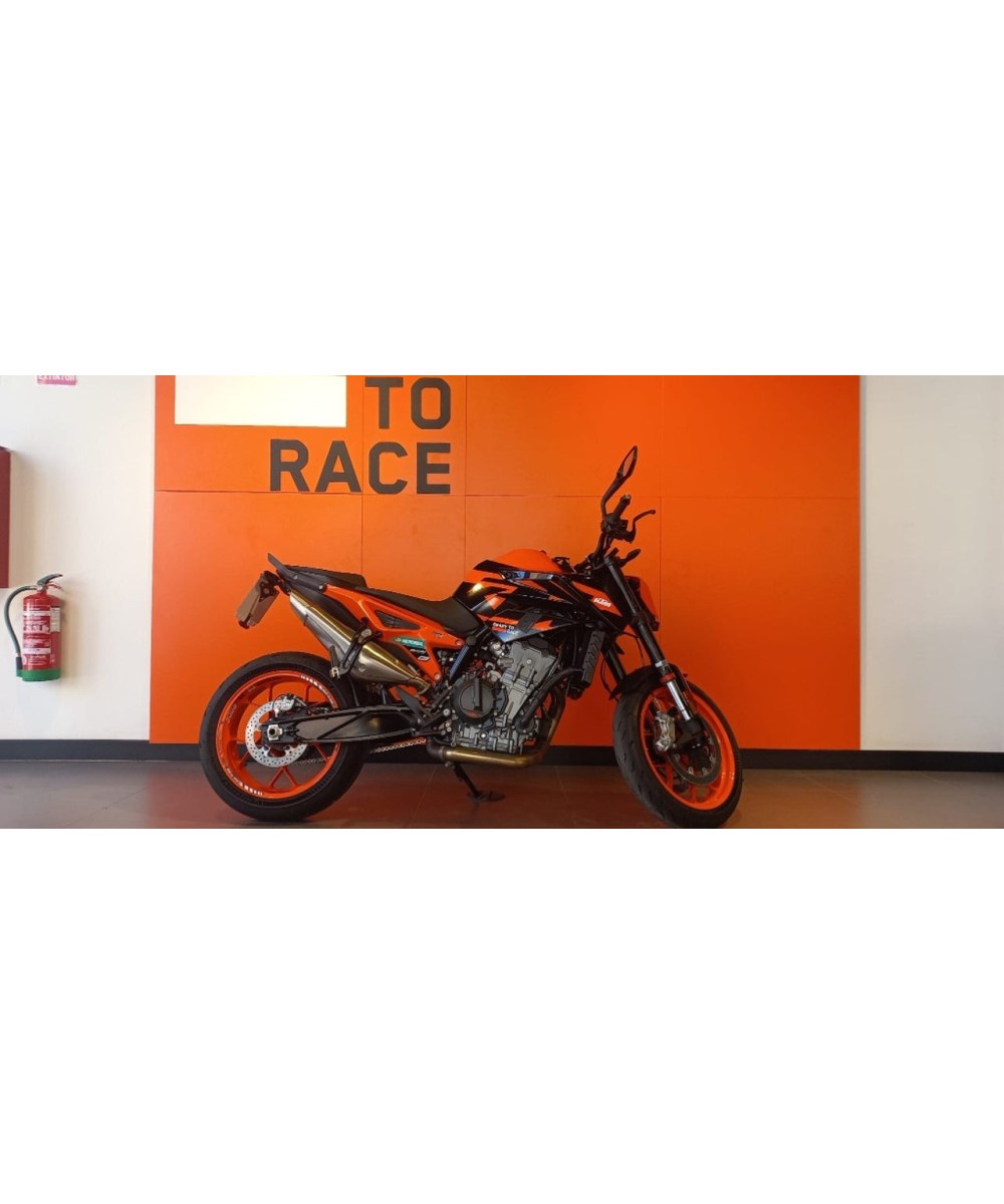 KTM 890 Duke GP 2022 | 7.863 km | 8.290€