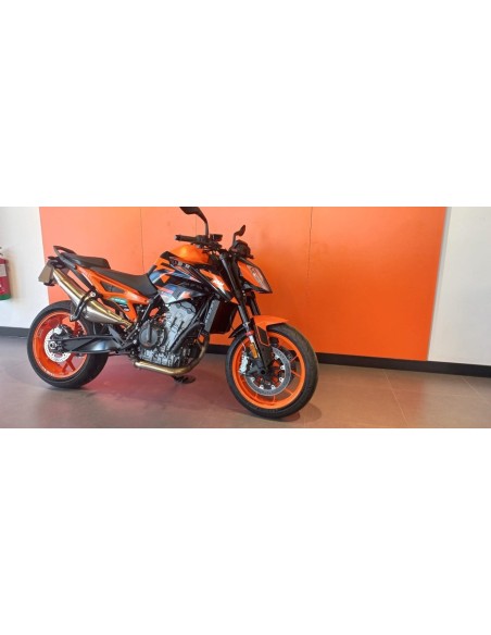 KTM 890 Duke GP 2022 | 7.863 km | 8.290€