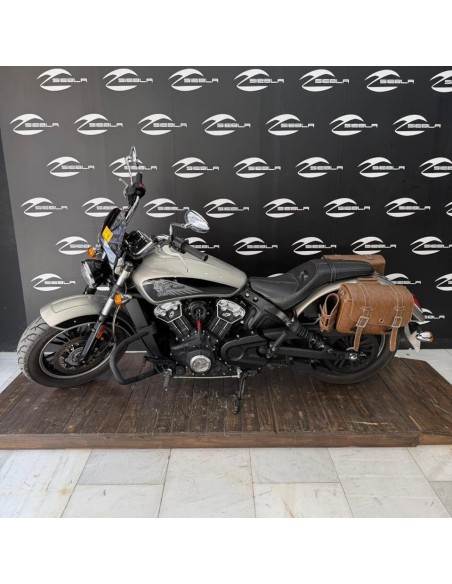 Indian Scout 1200 2022 | 9.860 km | Plata | 10.999€