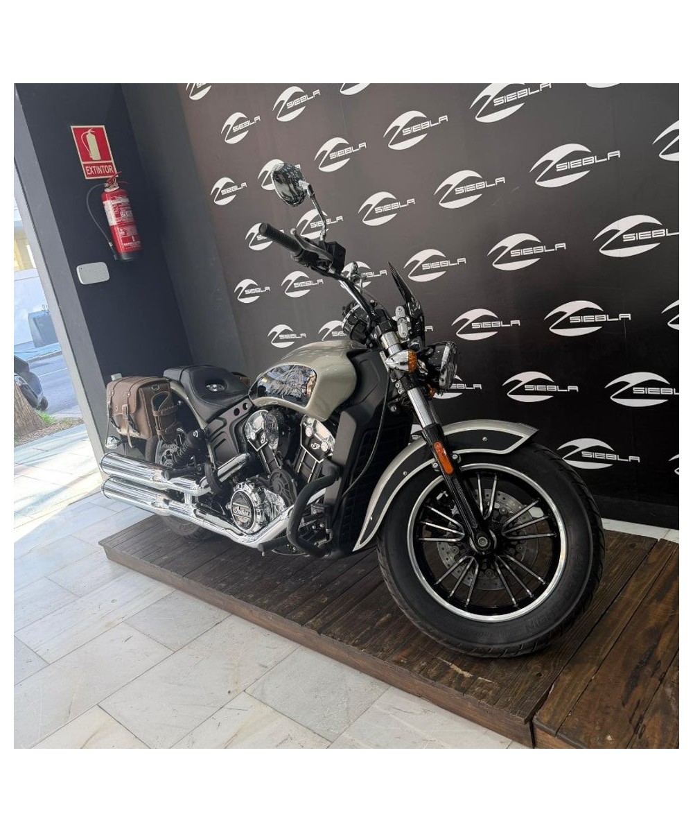 Indian Scout 1200 2022 | 9.860 km | Plata | 10.999€