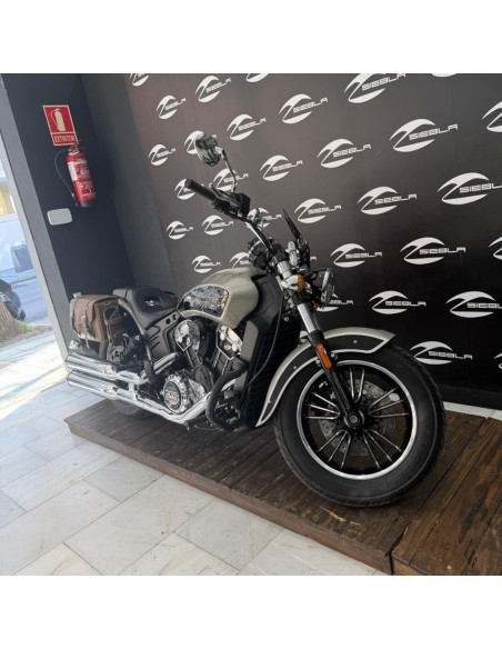 Indian Scout 1200 2022 | 9.860 km | Plata | 10.999€