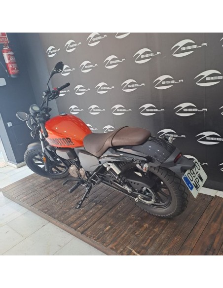 QJ SRV 125 2024 | 7.696 km | Naranja | 2.199€