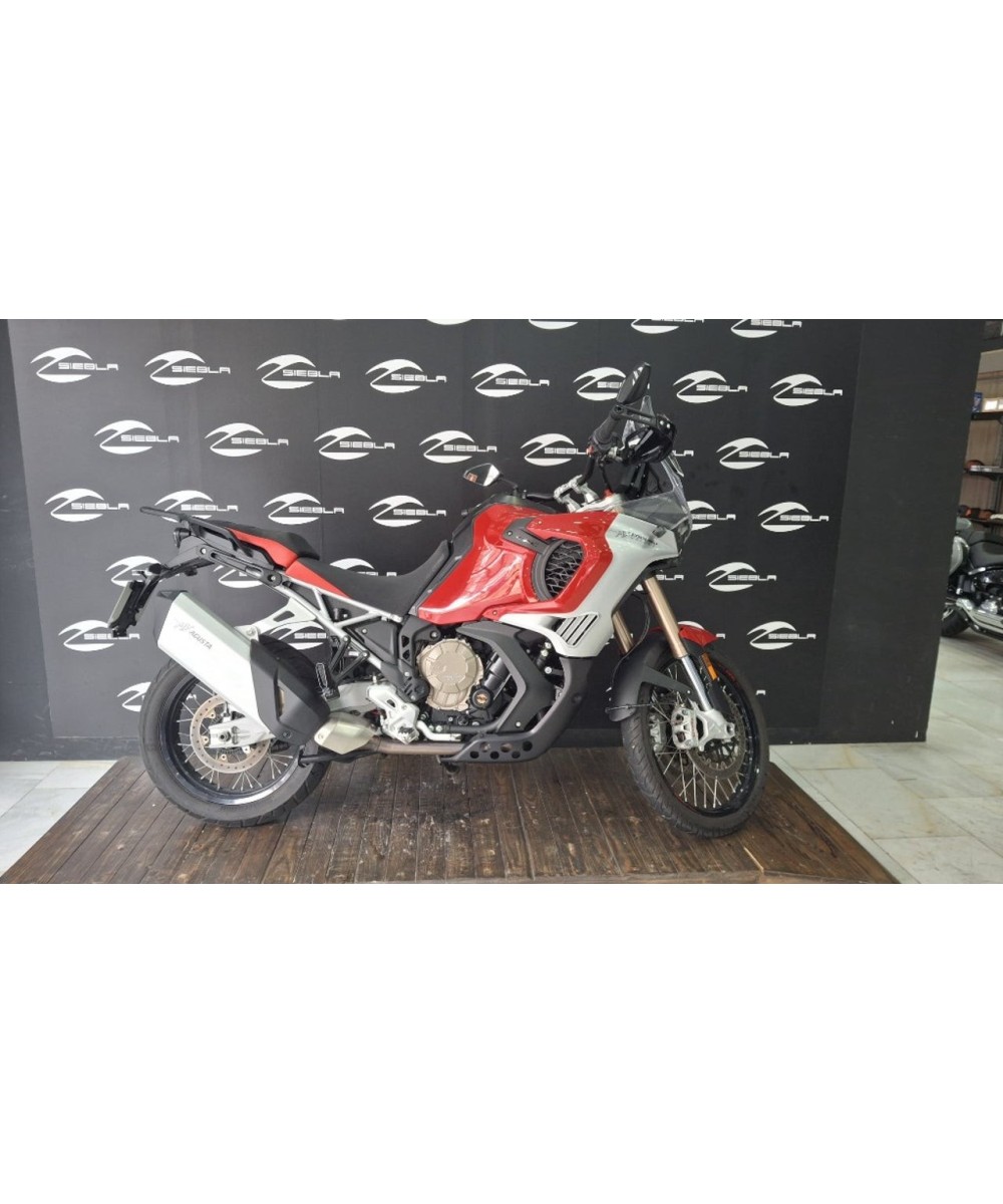 MV Agusta Enduro Veloce 2024 | 3.156 km | Roja | 17.399€