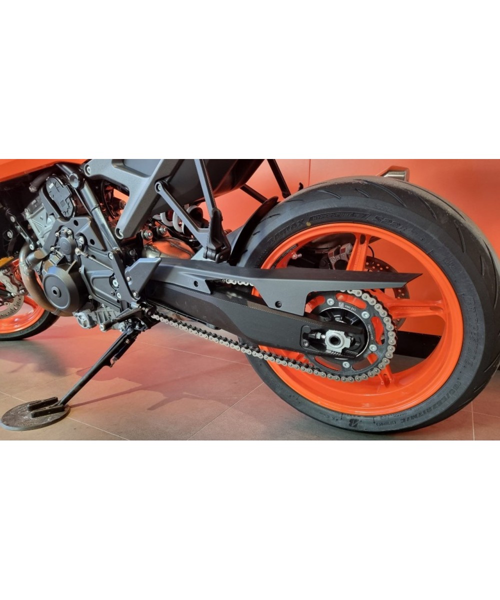 KTM 990 Duke 2025 | 1,783 km | Orange | €12,490