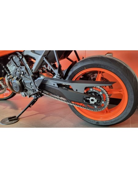 KTM 990 Duke 2025 | 1,783 km | Orange | €12,490