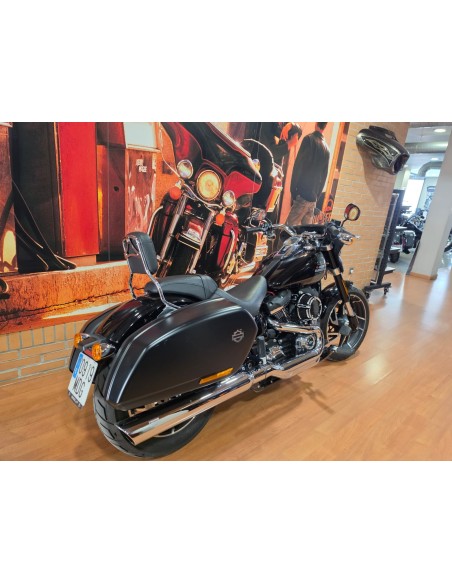 Harley-Davidson Softail Sport Glide 2022 in Malaga | 4,800 km | 17,990 €