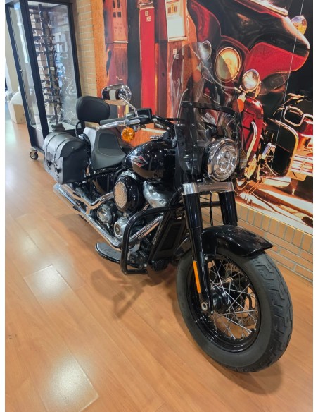 Harley-Davidson Softail Slim 2022 | 13.900 km | 18.490 €