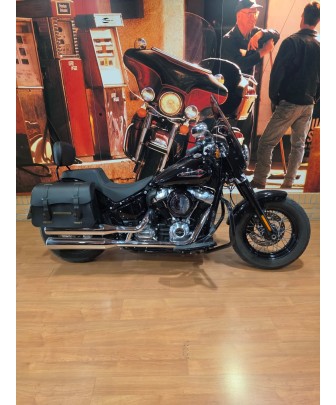 Harley-Davidson Softail Slim 2022 | 13.900 km | 18.490 €