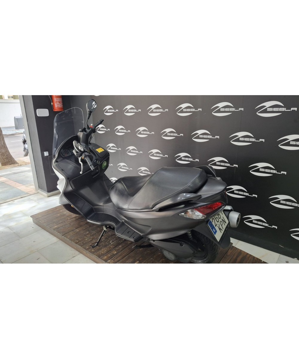 Suzuki Burgman 125 ABS 2018 | 25.000 km | 2.199 €