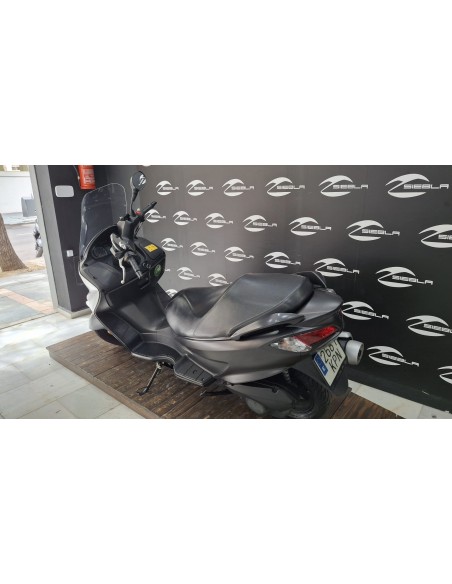 Suzuki Burgman 125 ABS 2018 | 25.000 km | 2.199 €