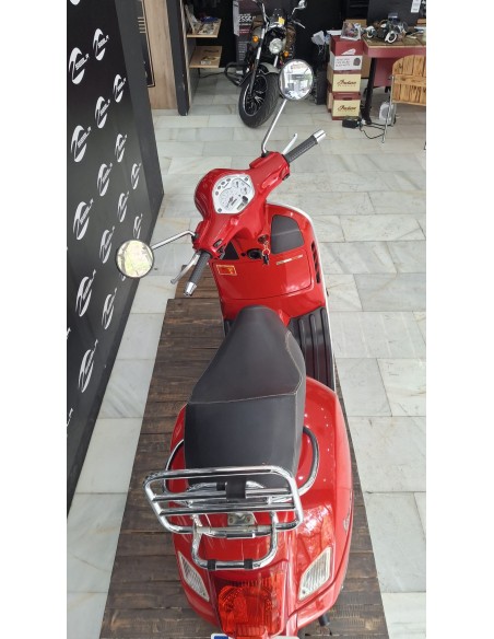 Vespa GTS 125 2007 | 14.187 km | 2.399 €