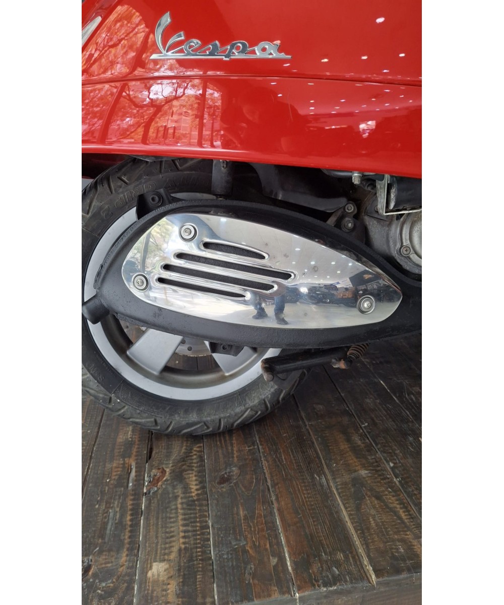 Vespa GTS 125 2007 | 14.187 km | 2.399 €