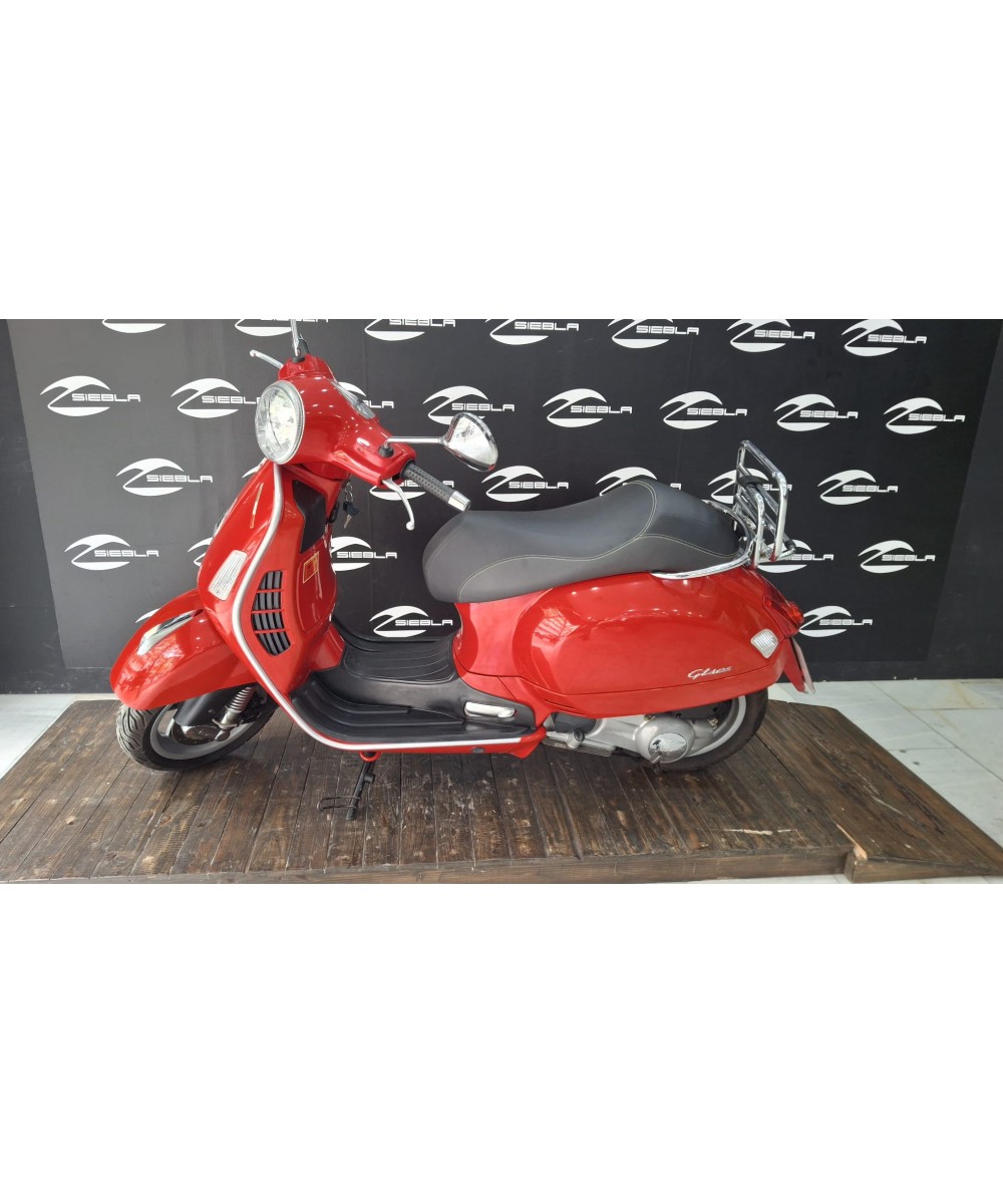 Vespa GTS 125 2007 | 14.187 km | 2.399 €