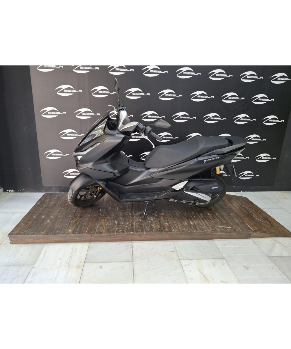 Honda PCX 125 DX 2025 | 5.888 km