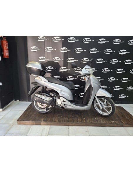 2008 Honda SH300i | 77,622 km | MOT until 10/2027 | Top case included | €1,799