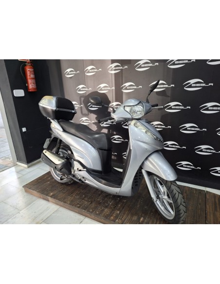 2008 Honda SH300i | 77,622 km | MOT until 10/2027 | Top case included | €1,799