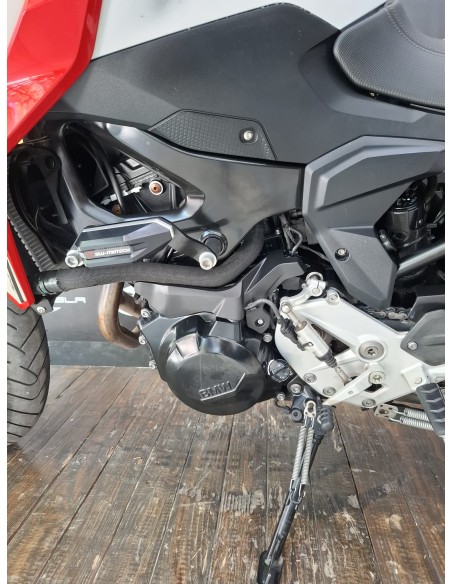 BMW F 900 R 2020 | 27.990 km