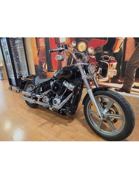 Harley-Davidson Softail Standard 2023 | 1.400 km