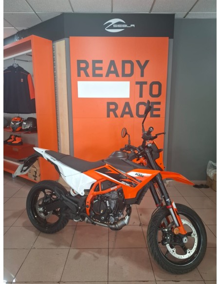 KTM SMC R 125 2026 | 0 km