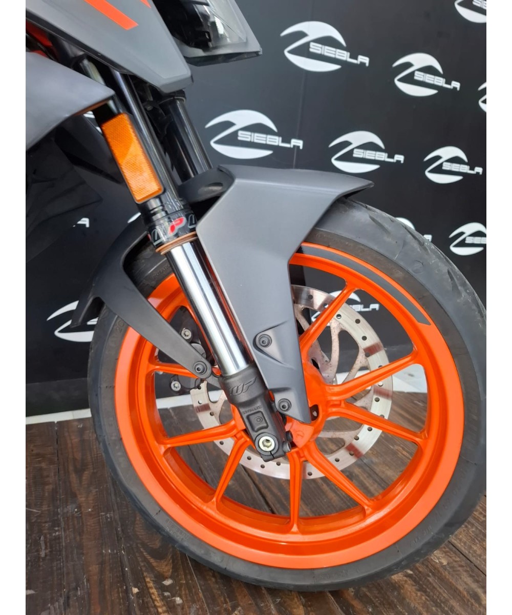 KTM 125 Duke 2023 | 7.126 km
