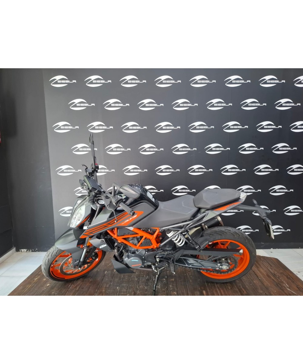 KTM 125 Duke 2023 | 7.126 km