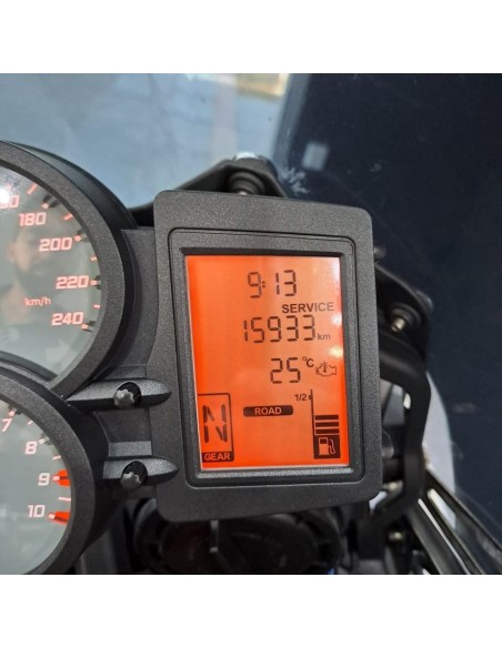 BMW F 750 GS en siebla