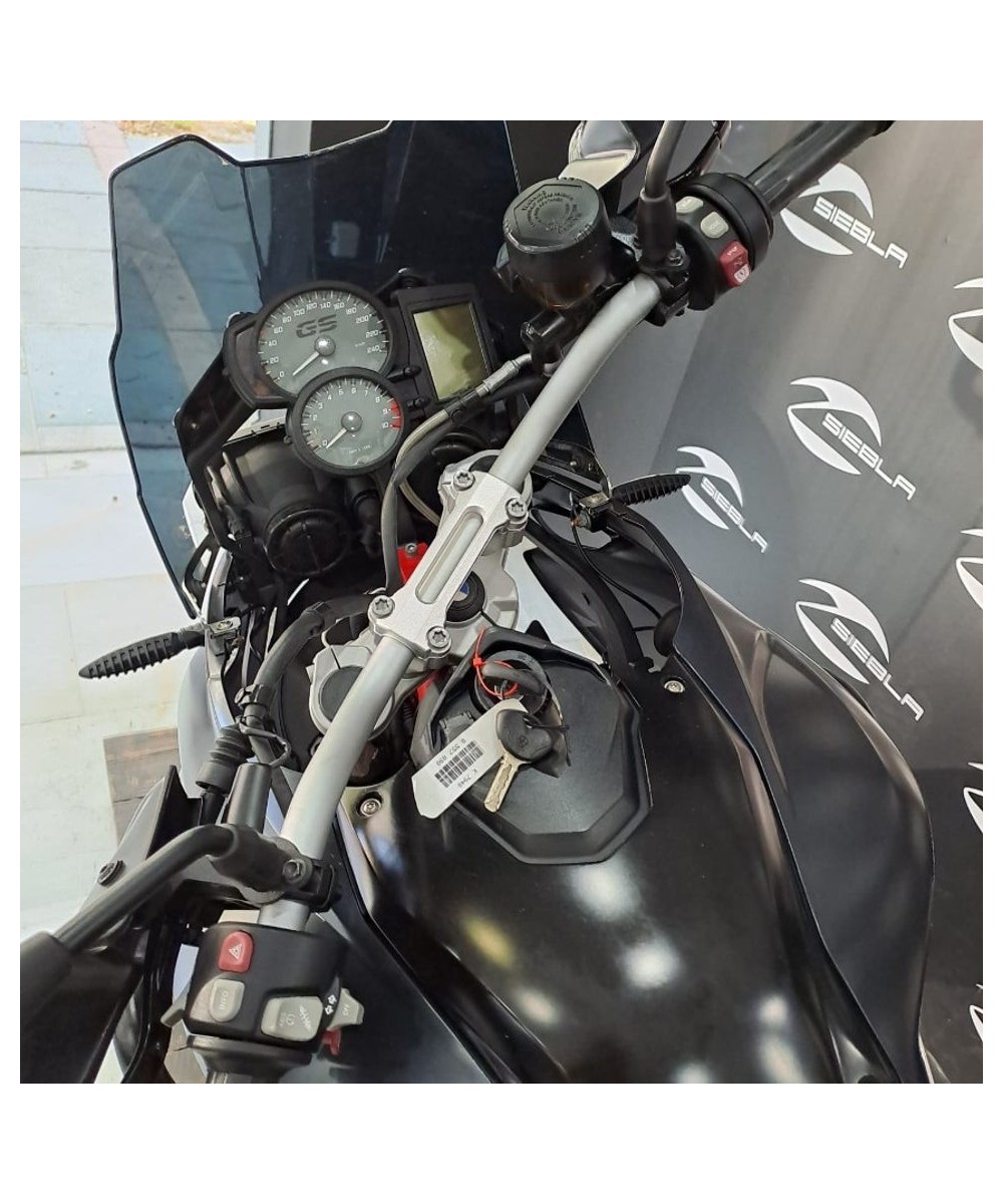 BMW F 750 GS en siebla