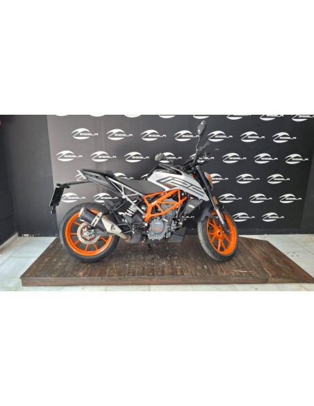 Used 2022 KTM 125 Duke | 3,542 km | Mint Condition | Siebla