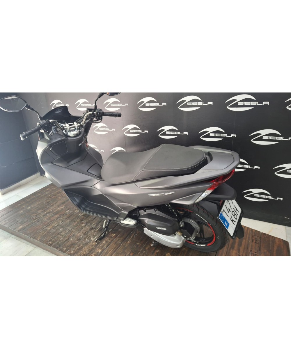 Used 2017 Honda PCX 125 | Only 2,131 km | €2,099 | Siebla
