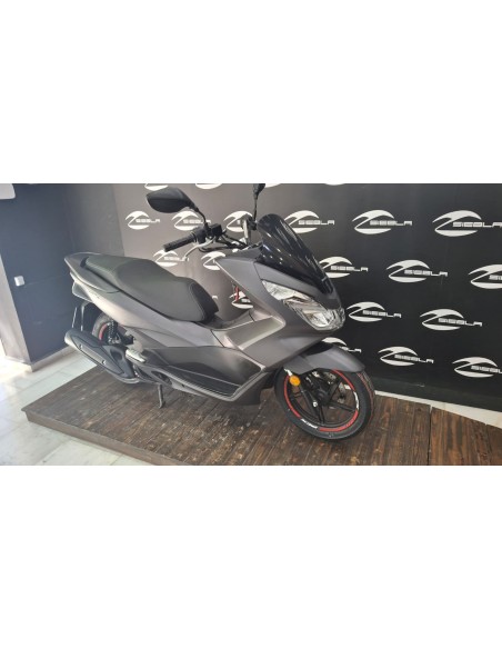Honda PCX 125 2017 | 2.131 km