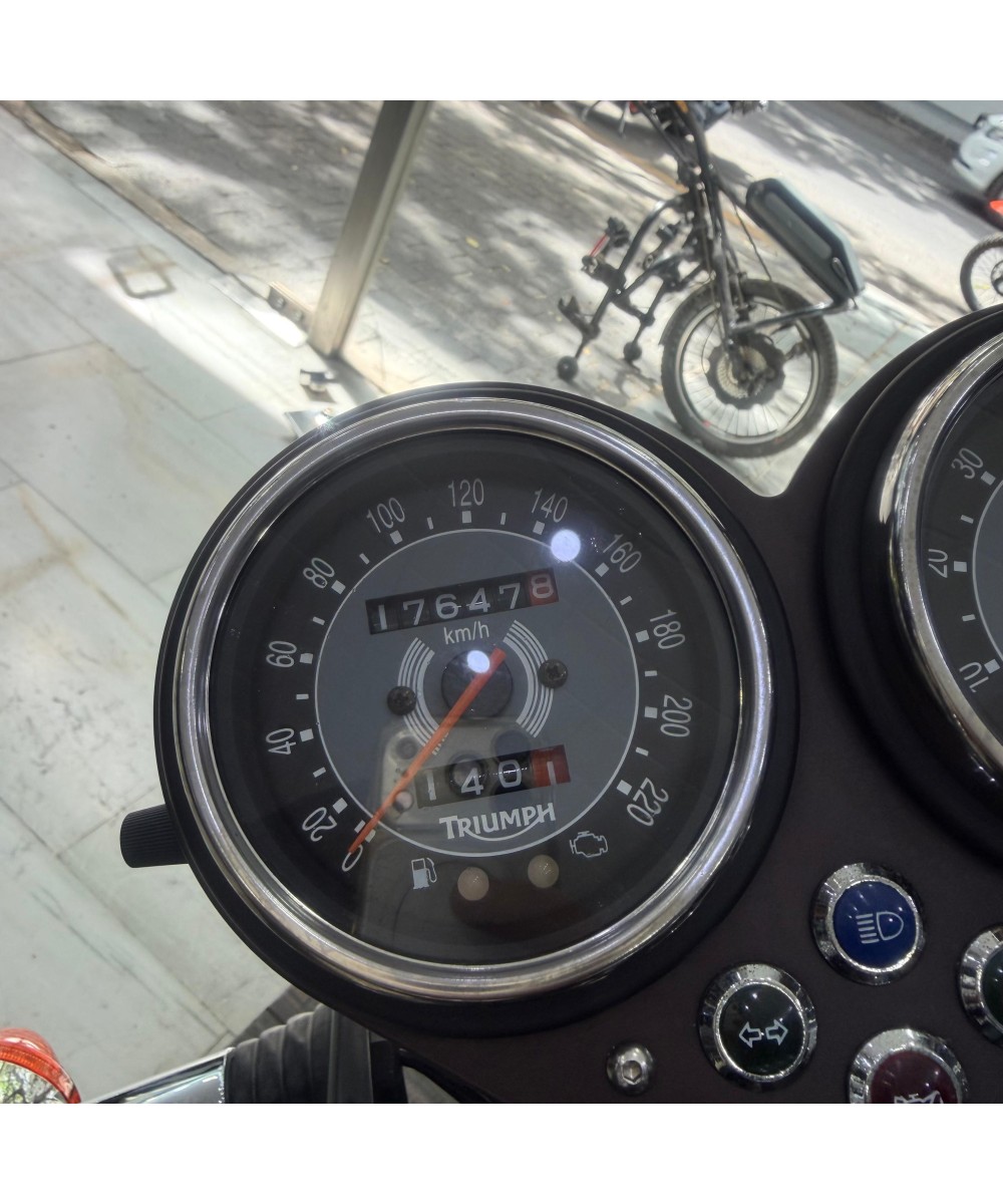 Triumph Bonneville T100 2010 | 17.647 km