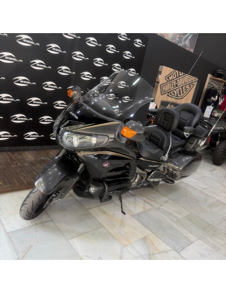Used 2016 Honda Goldwing 1800 | 2,896 km (1,800 mi) | Siebla