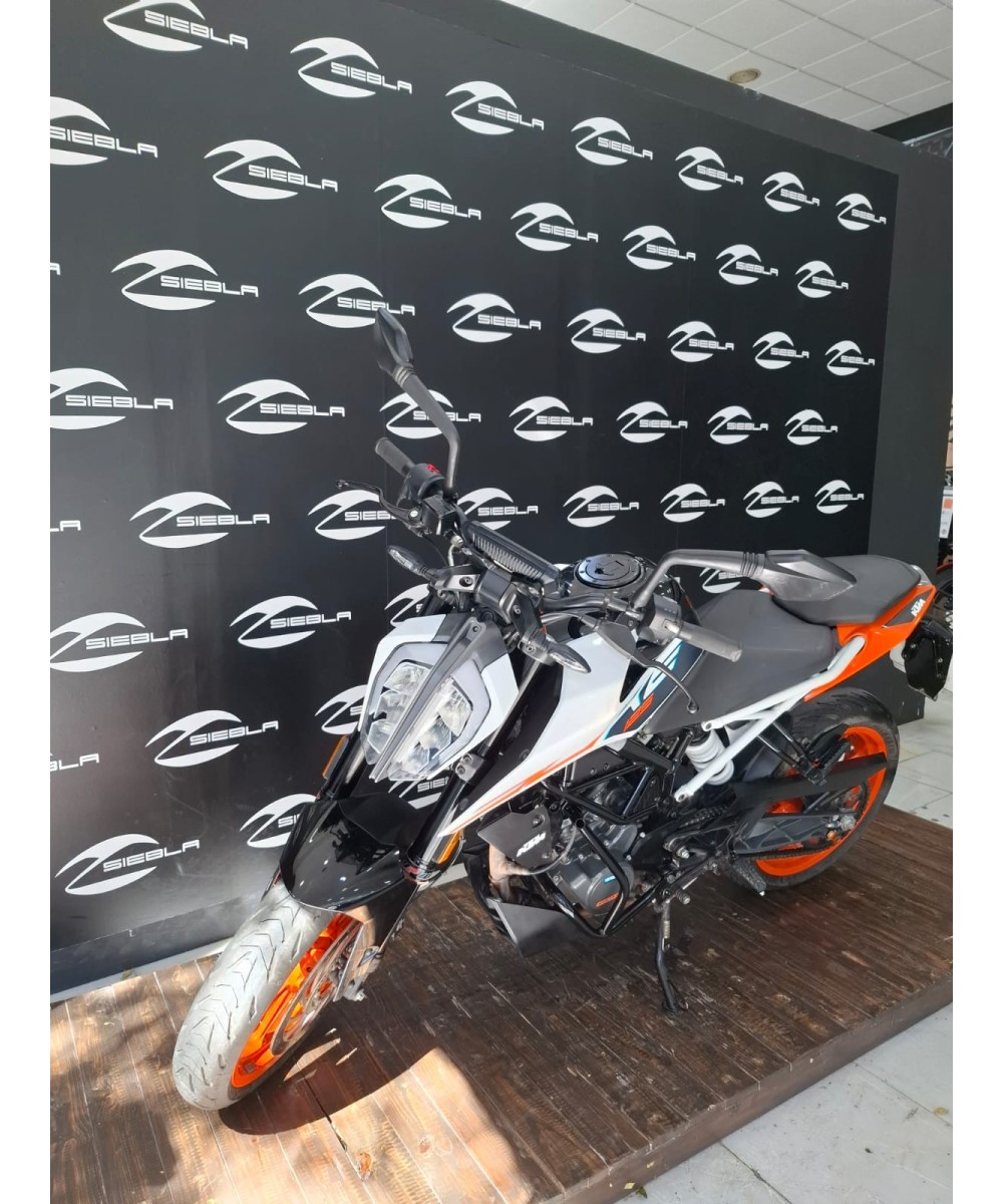 Pre-owned 2023 KTM 125 Duke | 11,739 km | €3,499 | Siebla