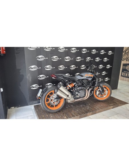 Indian FTR 1200 2025 | 4.300 km