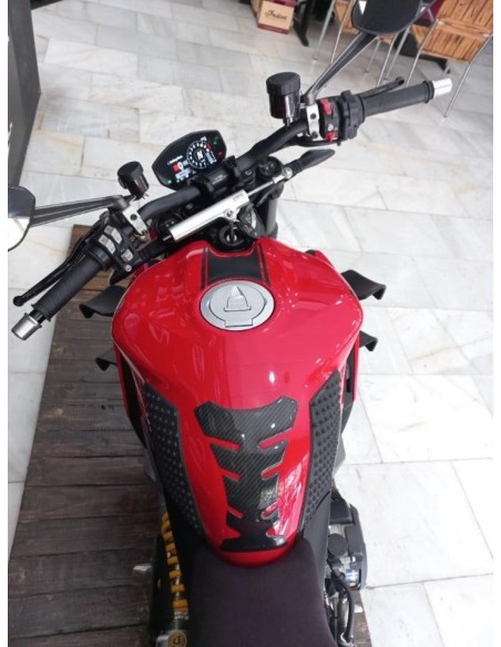 DUCATI Streetfighter V2 en Siebla