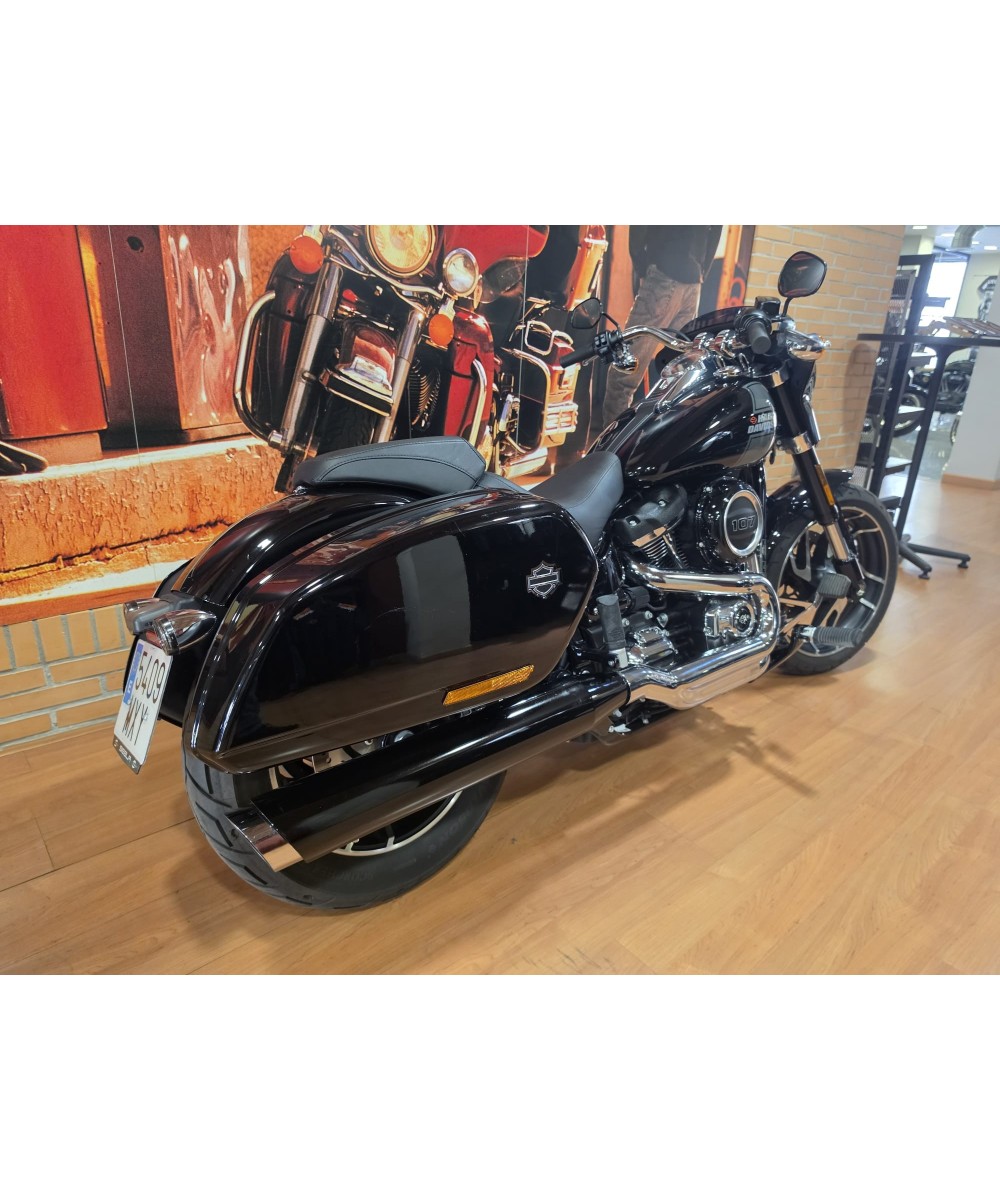 Used 2025 Harley-Davidson Sport Glide | 8,100 km