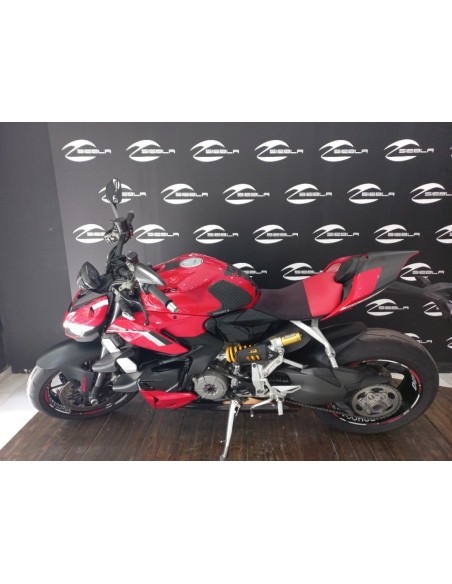 DUCATI Streetfighter V2 en Siebla