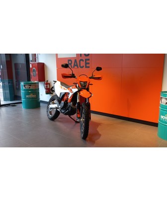 KTM 690 Enduro R 2026 | 0 km 2