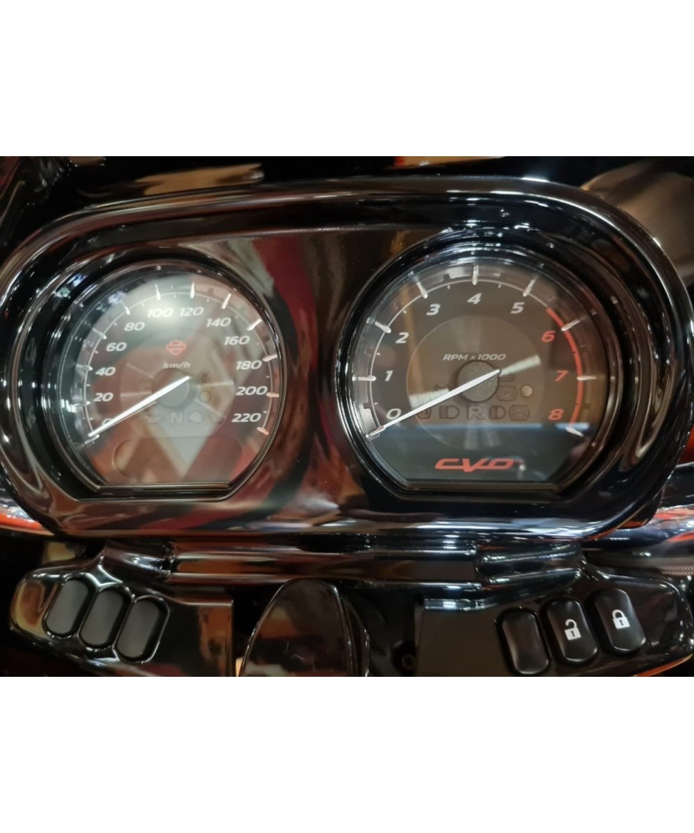 HARLEY DAVIDSON CVO Road Glide en Siebla