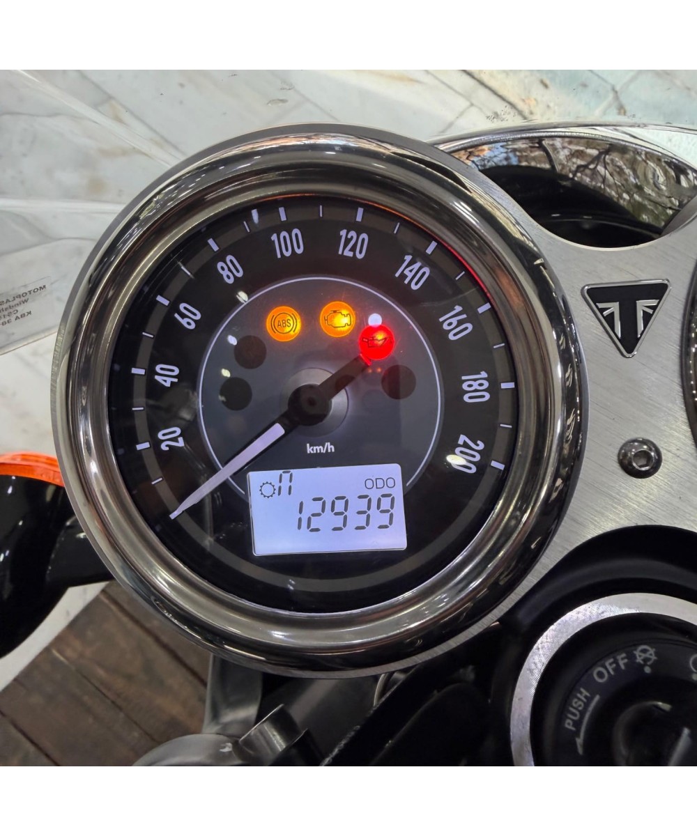 2024 Triumph Bonneville T100 | 12,939 km | Used Car in Siebla