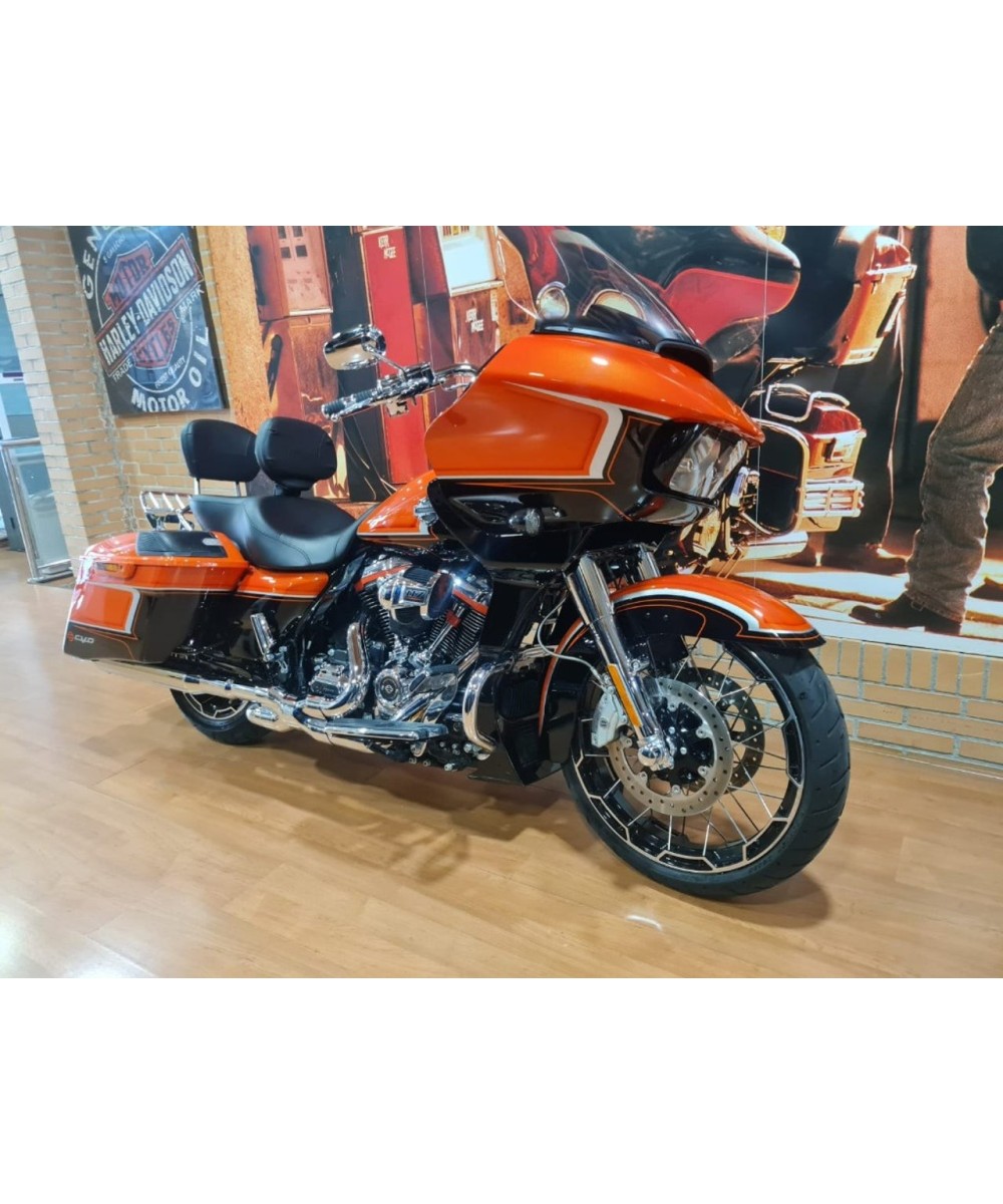 HARLEY DAVIDSON CVO Road Glide en Siebla