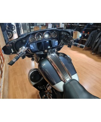 Harley-Davidson CVO 2018 | 4.900 km | Milwaukee‑Eight 117 | 37.990€ 2