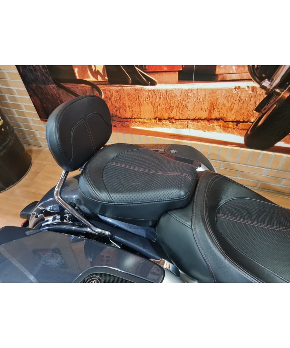 HARLEY DAVIDSON CVO Street Glide en Siebla