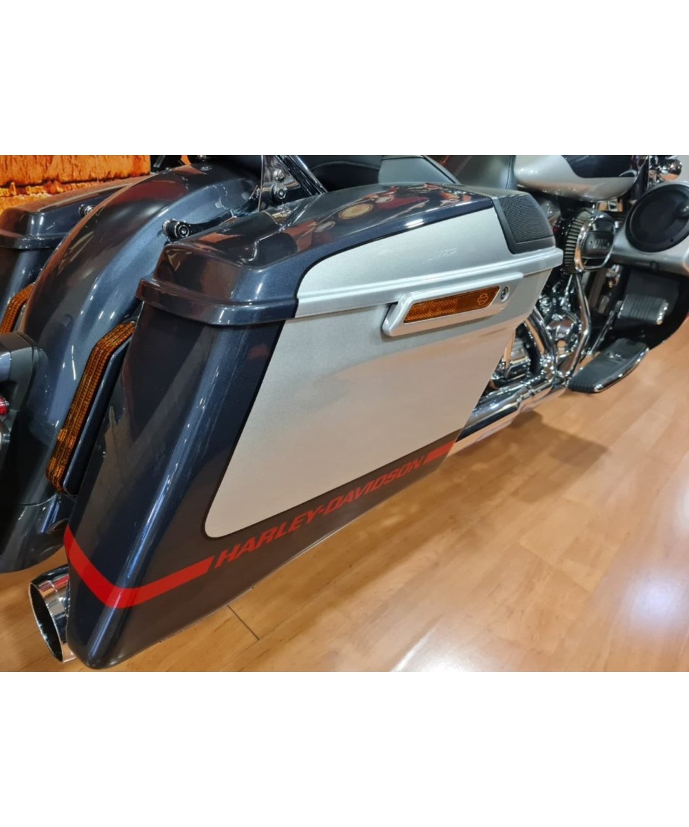 HARLEY DAVIDSON CVO Street Glide en Siebla