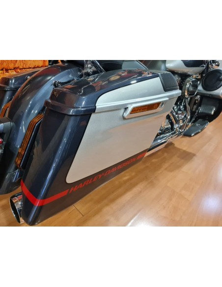 Harley-Davidson CVO 2018 | 4.900 km | Milwaukee‑Eight 117 | 37.990€