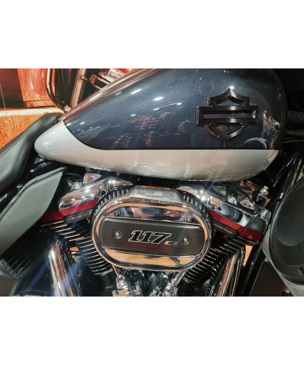 Harley-Davidson CVO 2018 | 4.900 km | Milwaukee‑Eight 117 | 37.990€