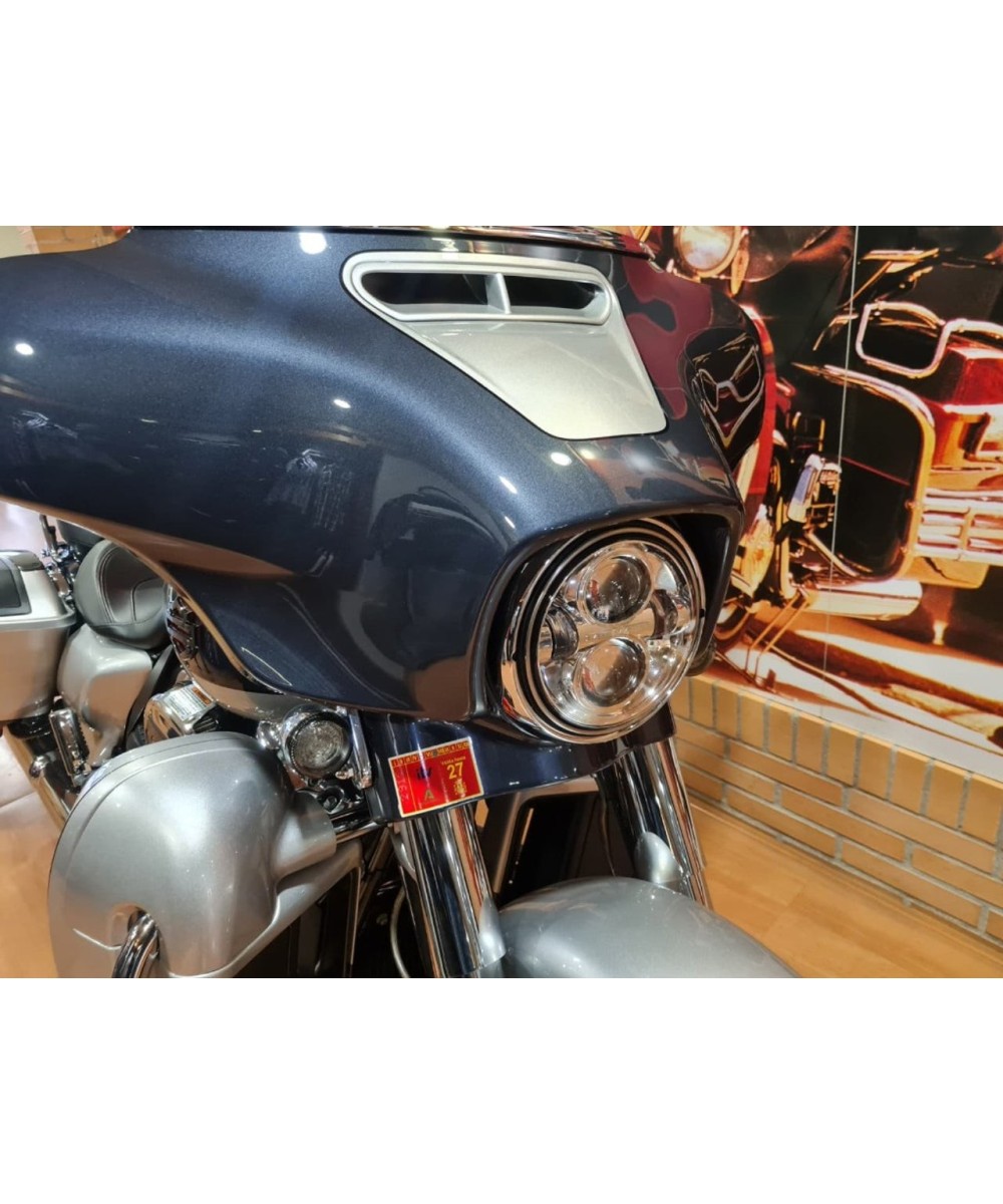 HARLEY DAVIDSON CVO Street Glide en Siebla