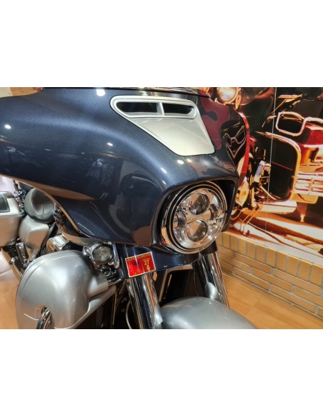 Harley-Davidson CVO 2018 | 4.900 km | Milwaukee‑Eight 117 | 37.990€